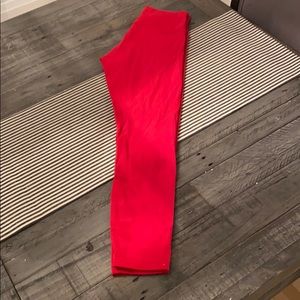 Red Lululemon Wunder under